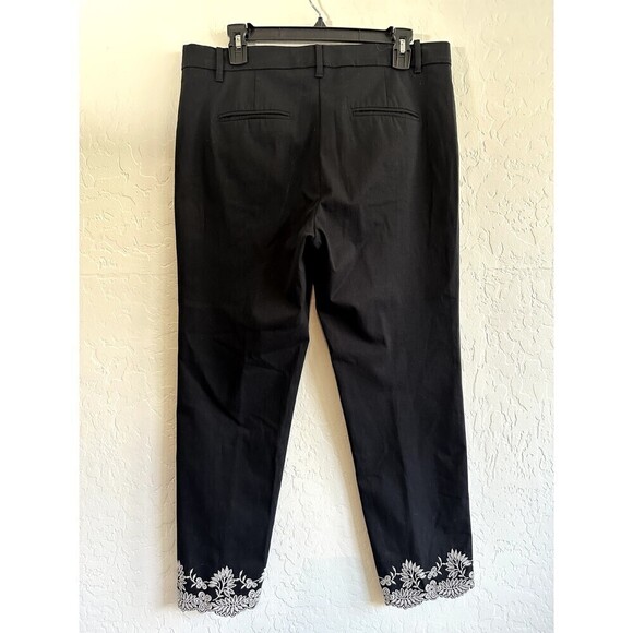 Ann Taylor Woman's Embroidered Trousers Size 8 Black Office Modern Work Minimal - Picture 7 of 16